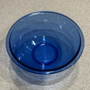 RARE Vintage Blue Cobalt Pyrex 2.5 L Bowl baking/mixing/ storage